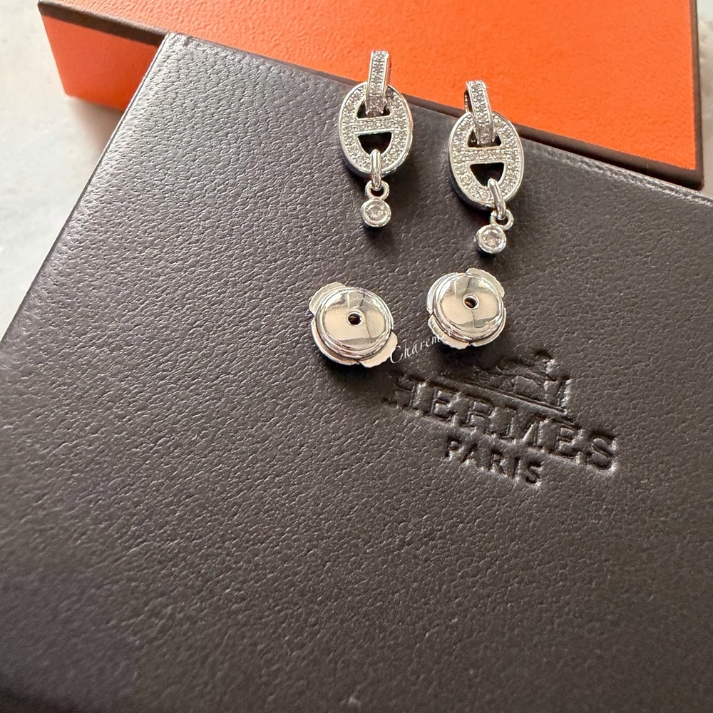 NEW! RARE✨HERMÈS 18K White Gold Chaine d'Ancre Enchainee Diamond Small Earrings - Picture 7 of 9